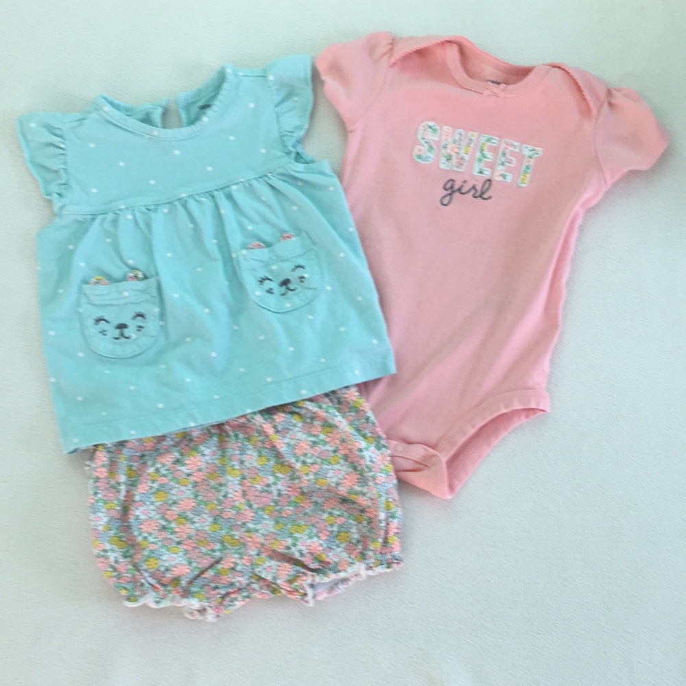 🌸 Sweet Floral and Polka Dot Three-piece Ensemble by Carter’s 🌸